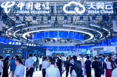 期举办智能云使用论坛、智能云立异论坛、信创